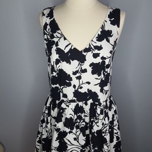 Elle black and white print dress | size 14